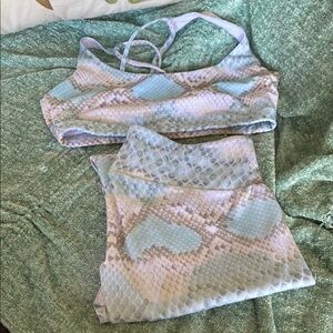 Onzie Snakeskin Print Sports Bra and Leggings Set